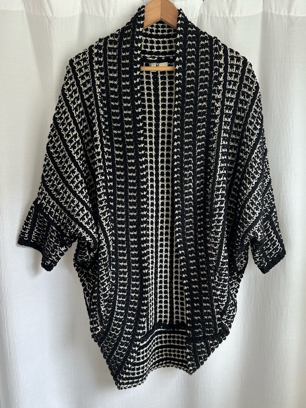 Anthropologie Moth Black and White Chunky Knit Open Sweater, XS